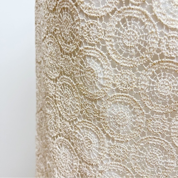 Talbots Cream Gold Metallic Medallion Lace Overlay Scalloped Sleeveless Top - Picture 3 of 11